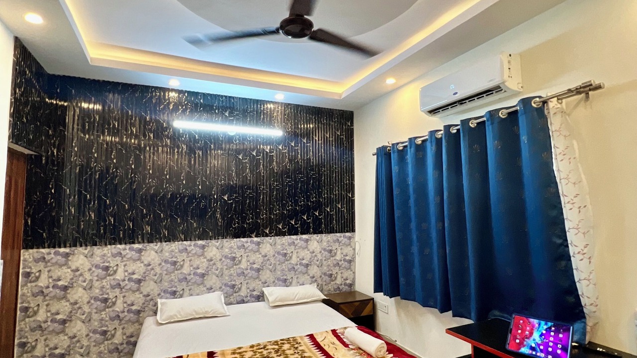 Photo of Bedroom in Greater Noida
