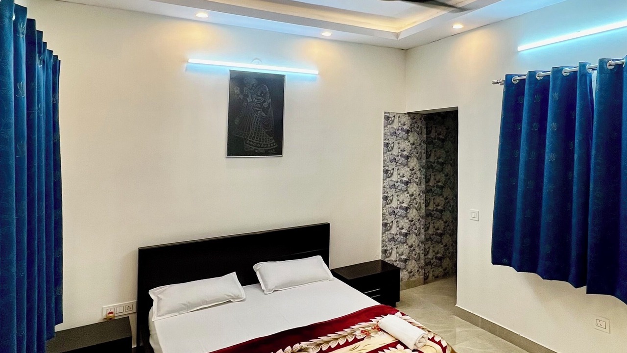 Photo of Bedroom in Greater Noida