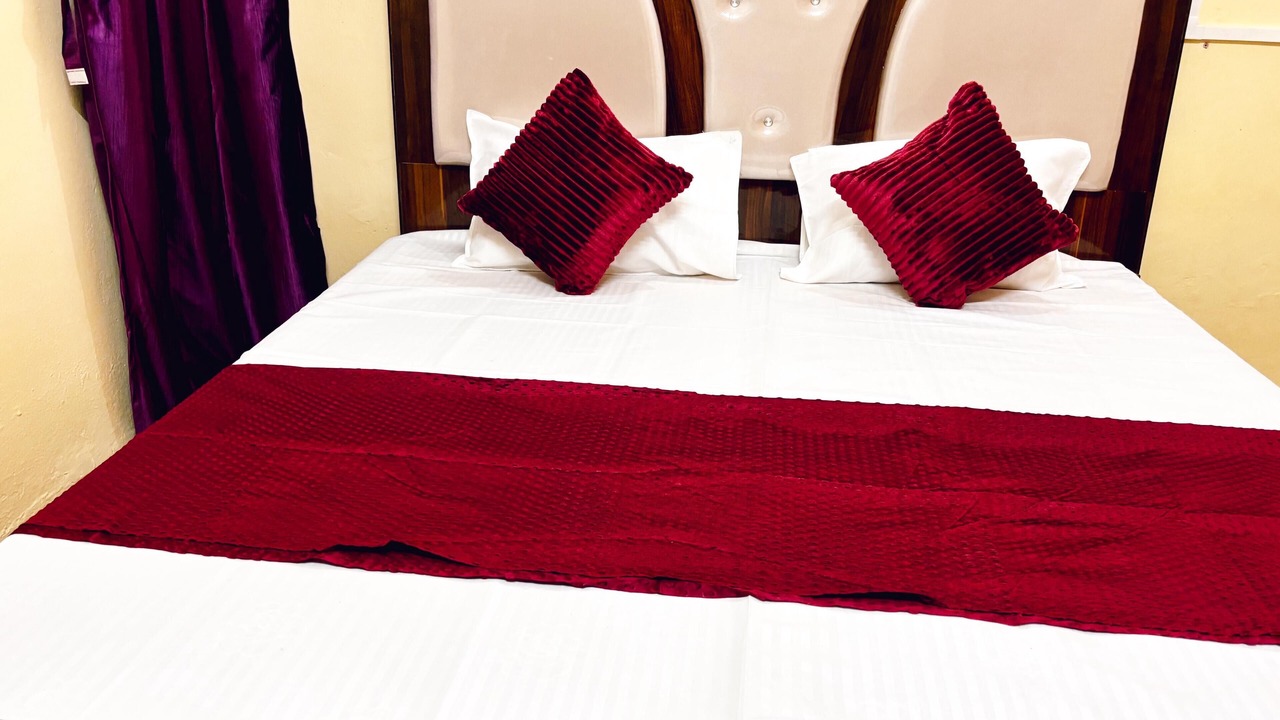 Photo of Bedroom in Naini