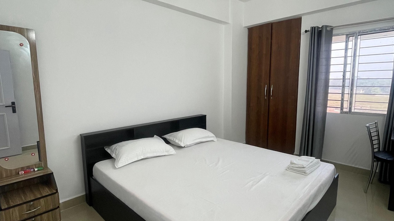Photo of Bedroom in Sualkuchi