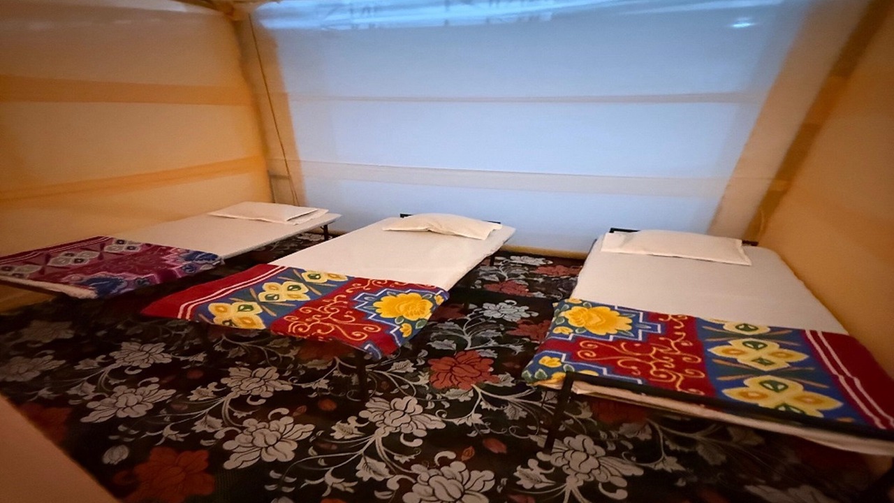 Photo of Bedroom in Naini