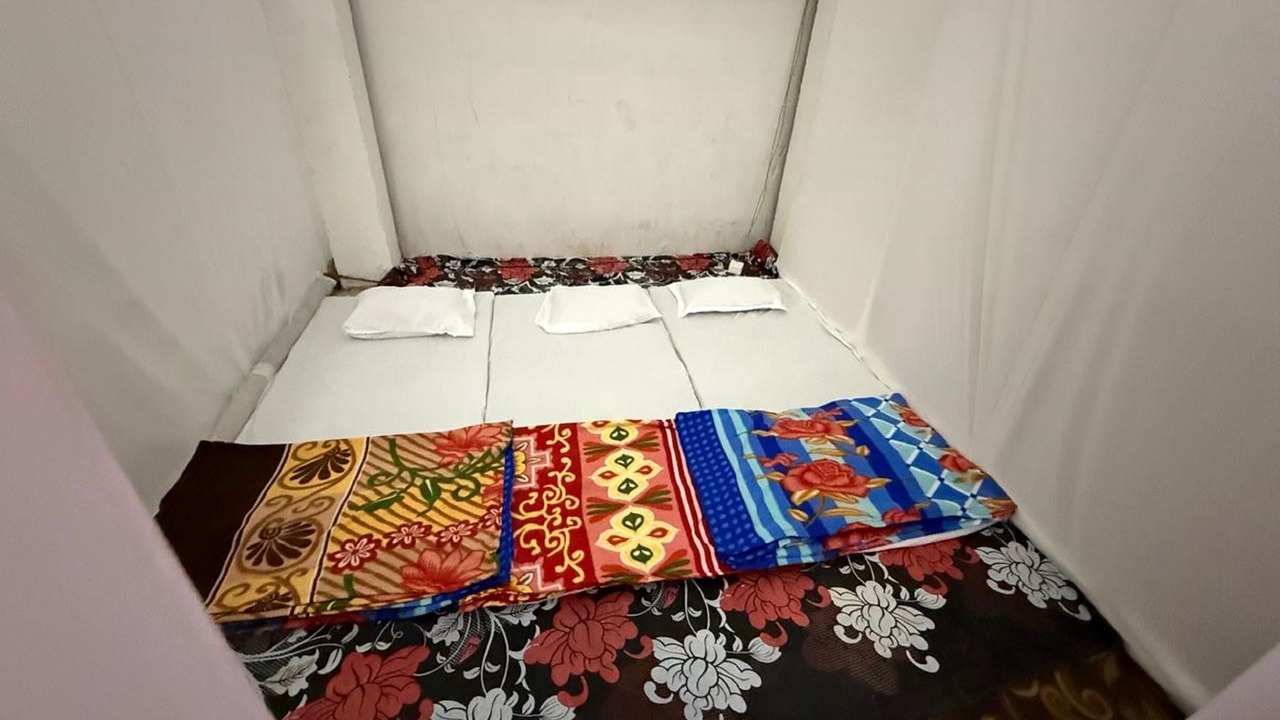 Photo of Bedroom in Naini