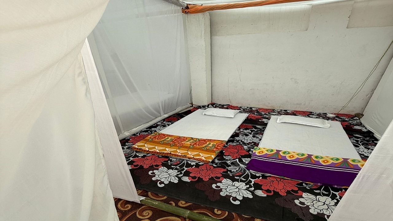 Photo of Bedroom in Naini