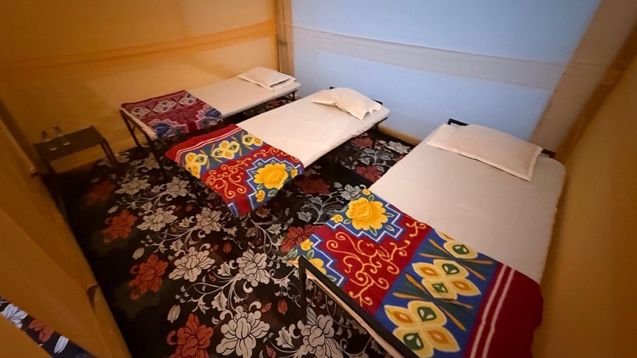 Photo of Bedroom in Naini