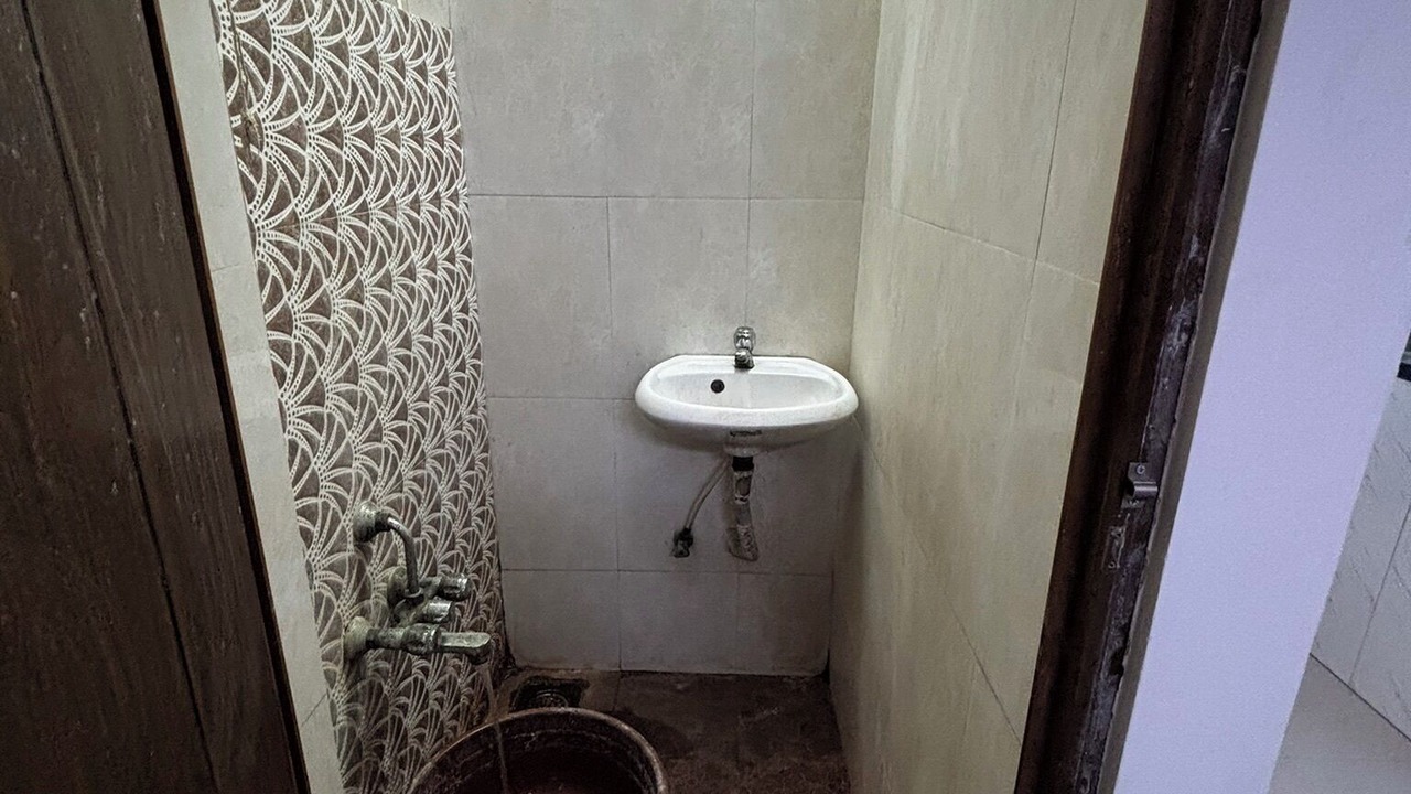 Photo of Bathroom in Changodar