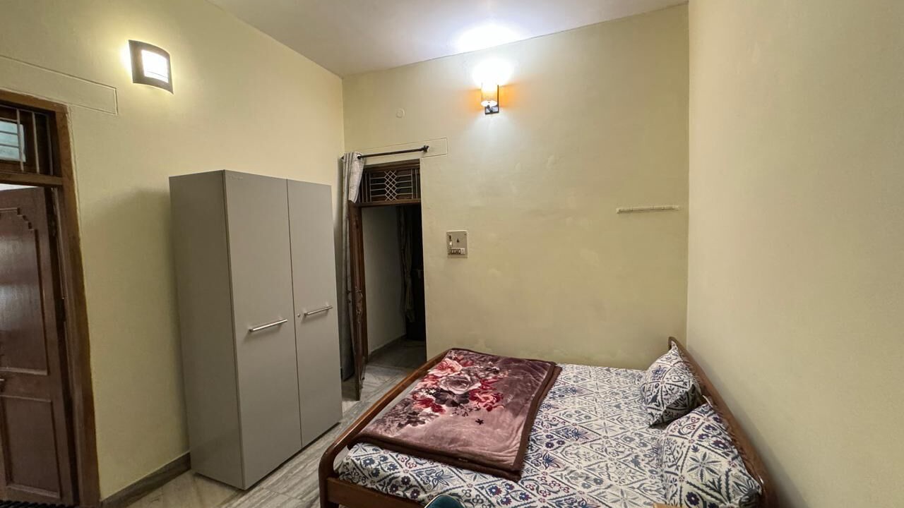 Photo of Bedroom in Allahabad
