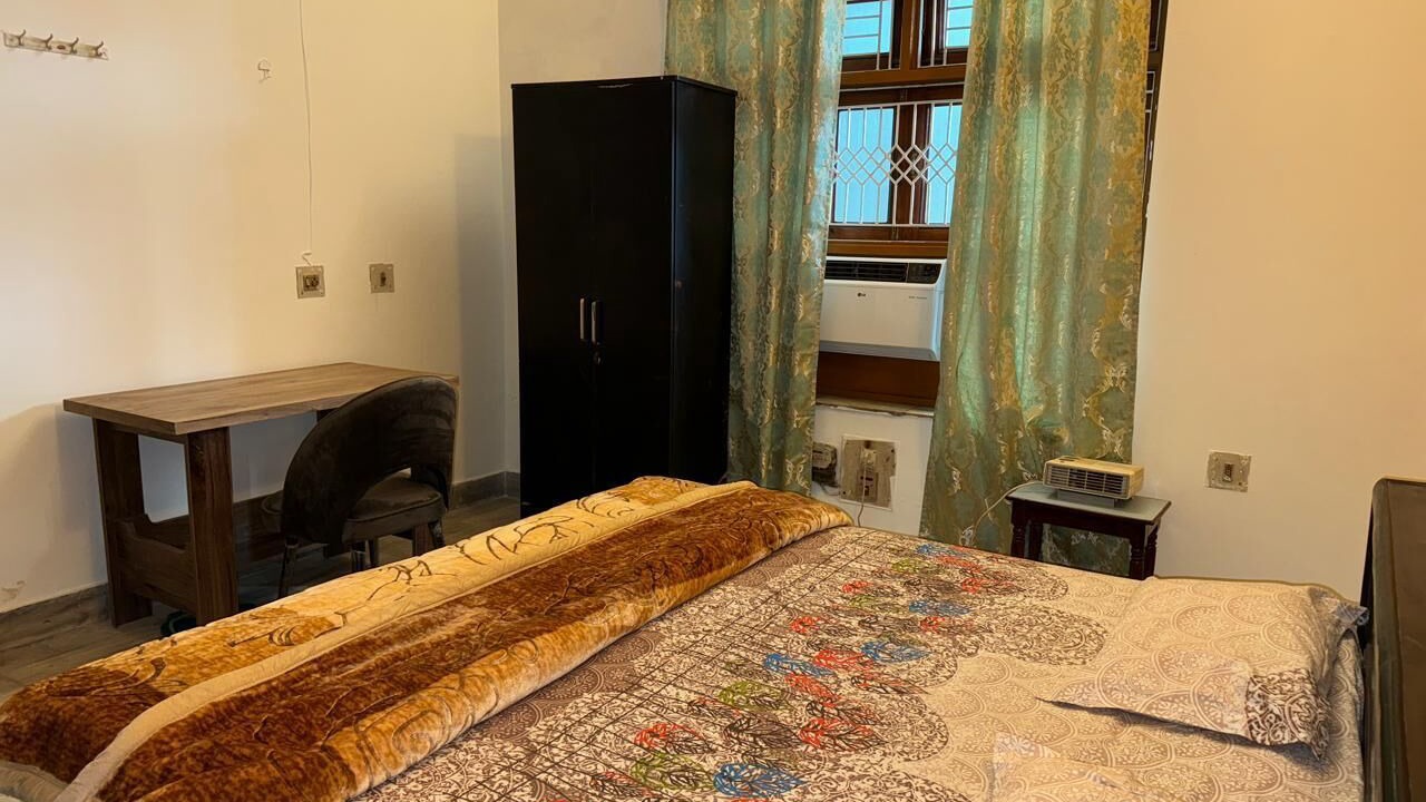 Photo of Bedroom in Allahabad