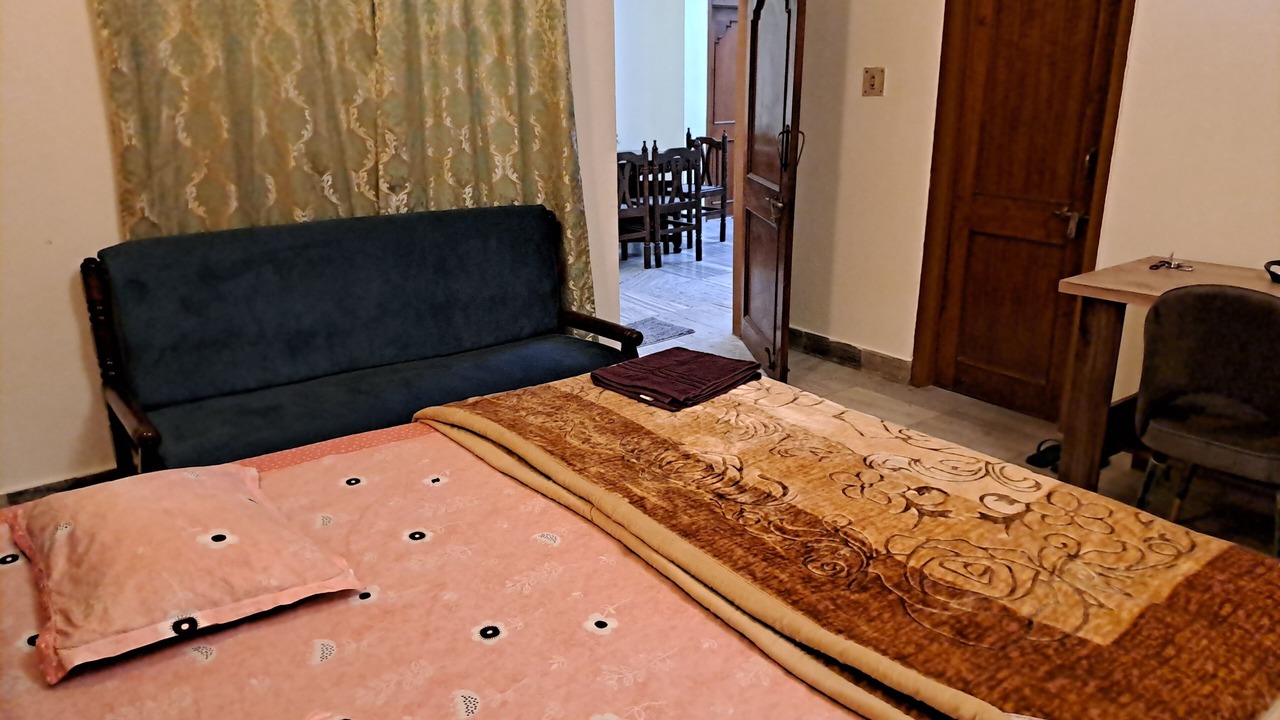 Photo of Bedroom in Allahabad