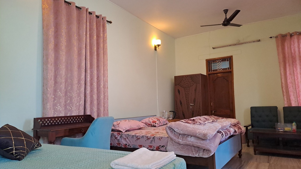 Photo of Bedroom in Allahabad
