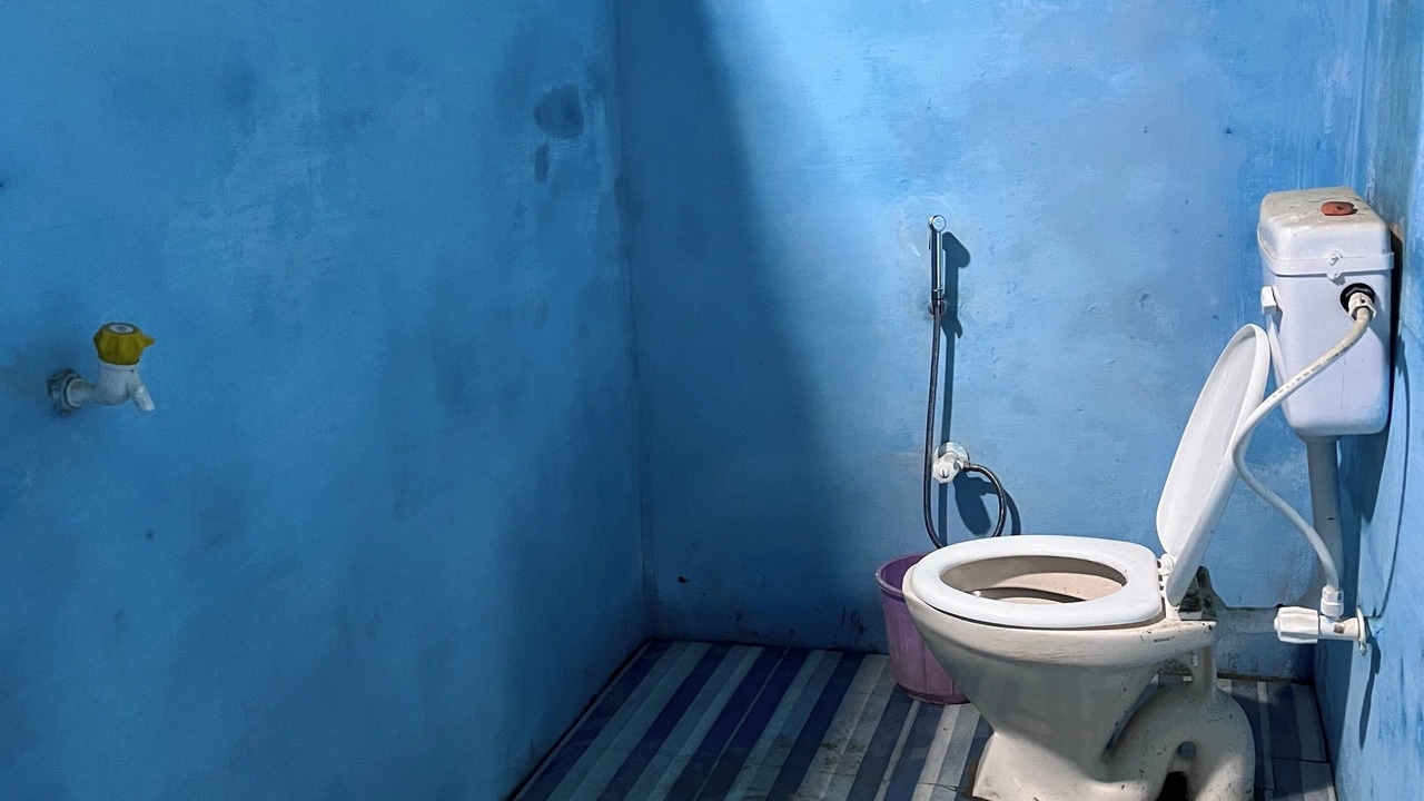 Photo of Bathroom in Jhusi