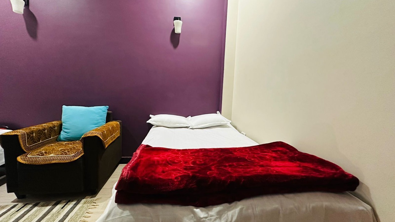 Photo of Bedroom in Jhusi