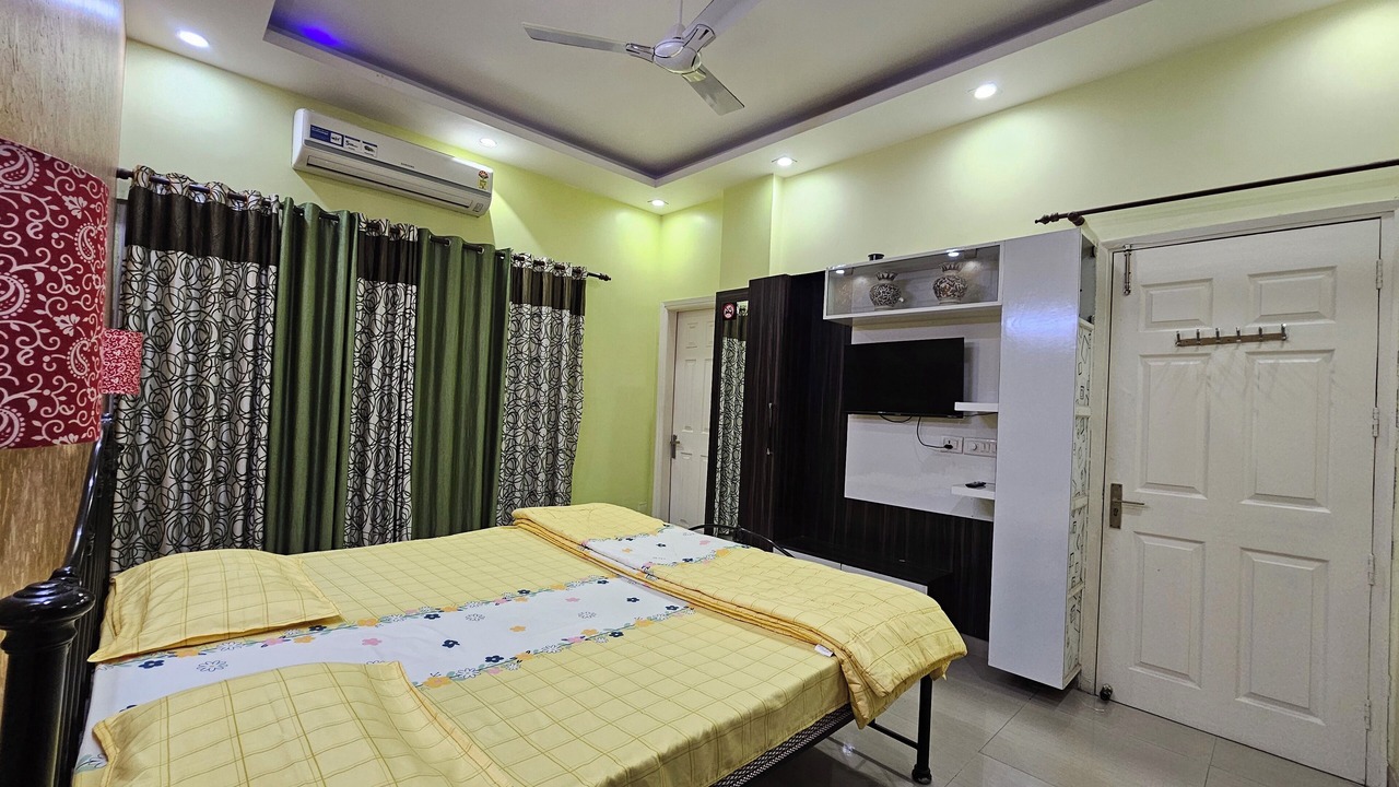 Photo of Bedroom in Greater Noida