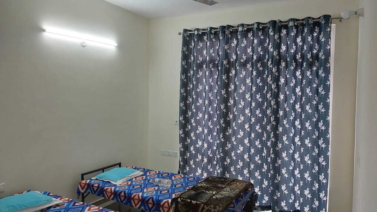 Photo of Bedroom in Naini