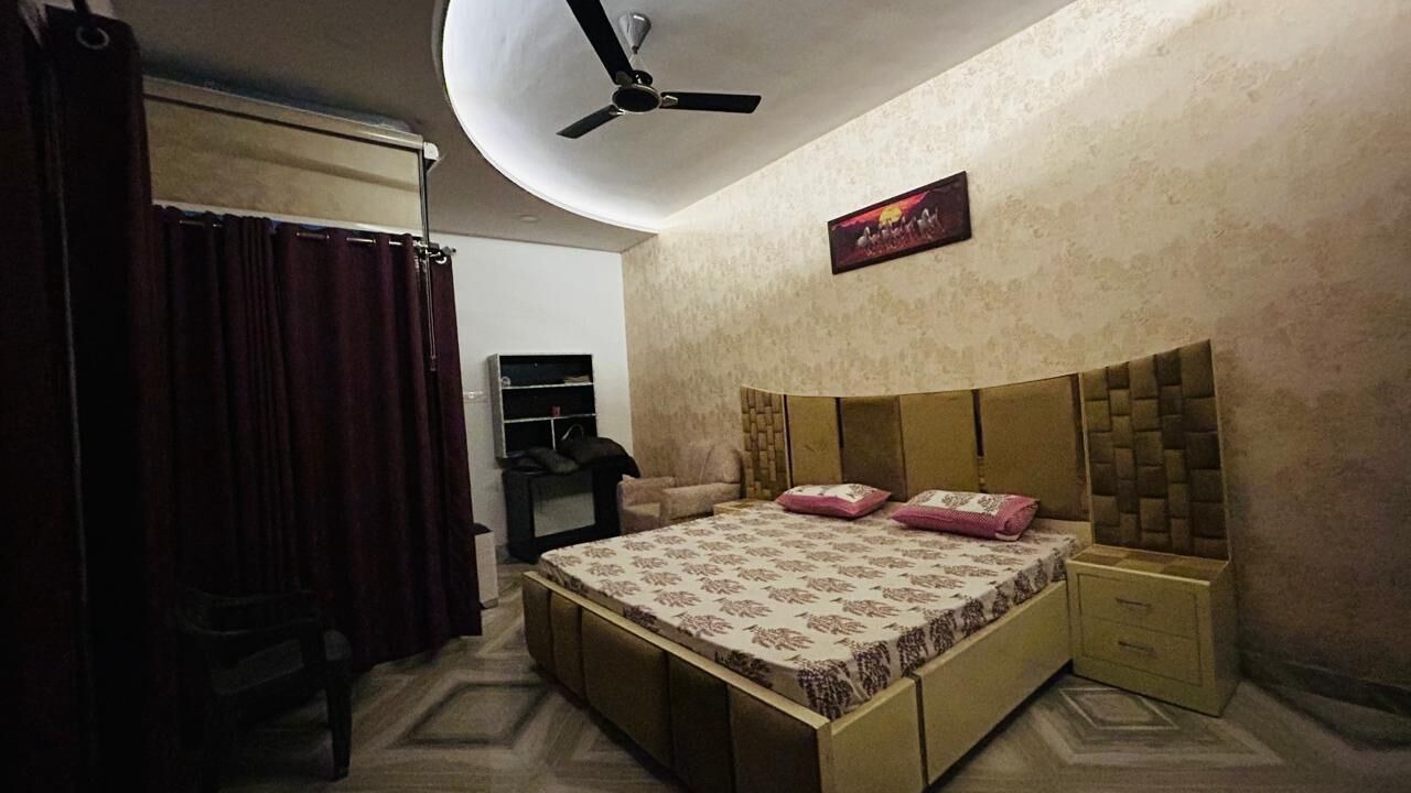 Photo of Bedroom in Allahabad