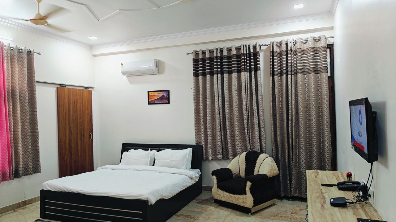 Photo of Bedroom in Gomti Nagar