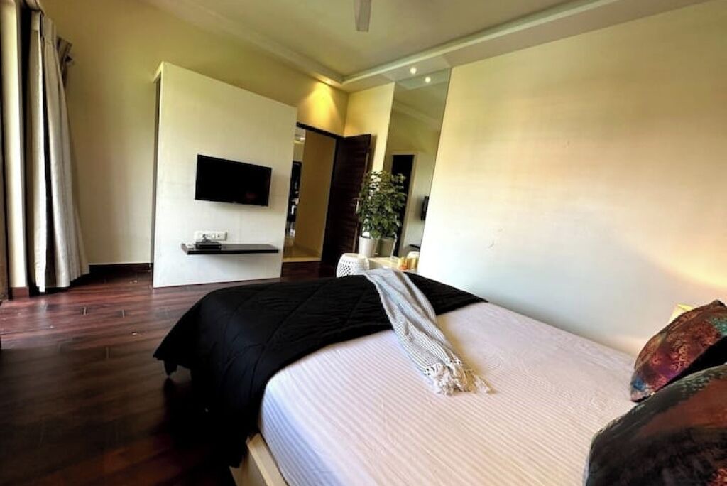 Photo of Bedroom in Candolim