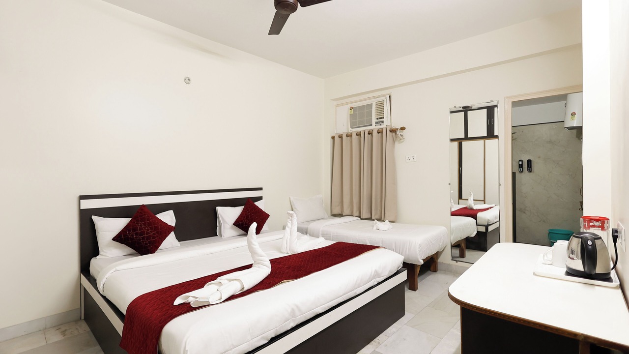 Photo of Bedroom in Mahmoorganj