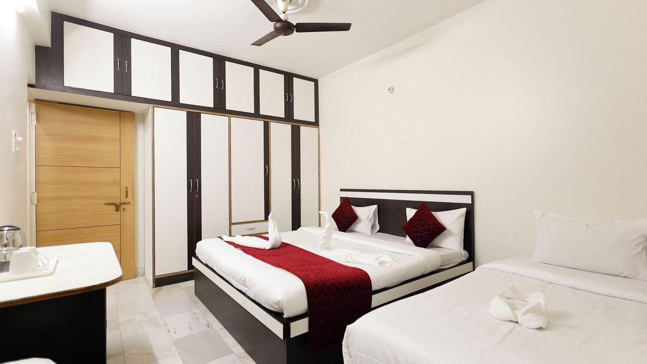 Photo of Bedroom in Mahmoorganj