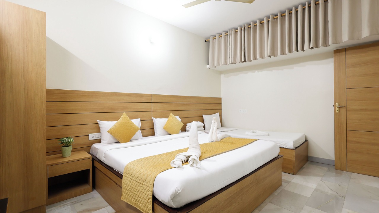 Photo of Bedroom in Mahmoorganj