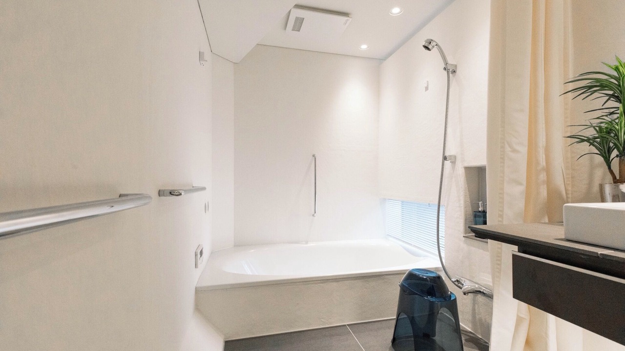 Photo of Bathroom in Abeno