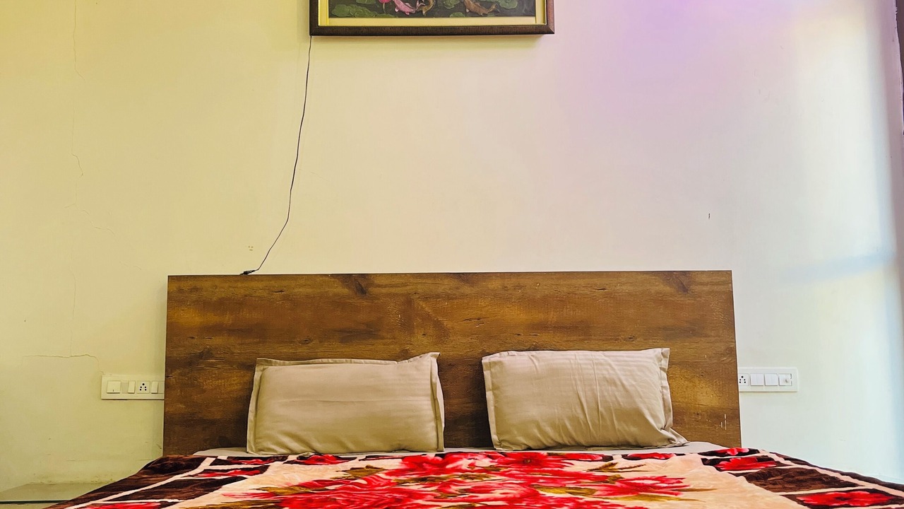 Photo of Bedroom in Pink City