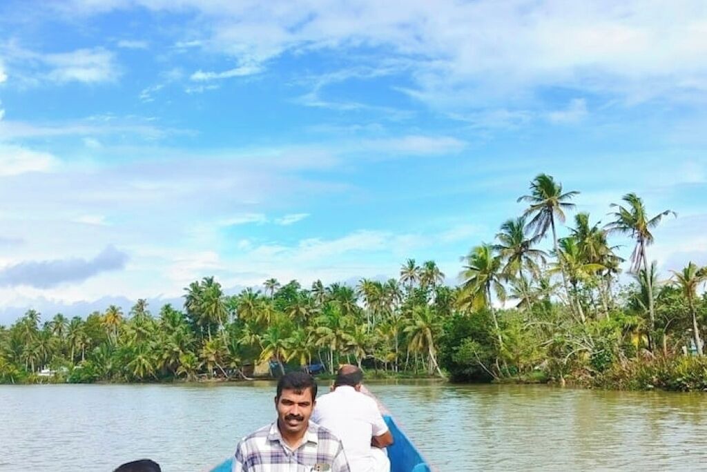 Photo of Others in Munroe Island