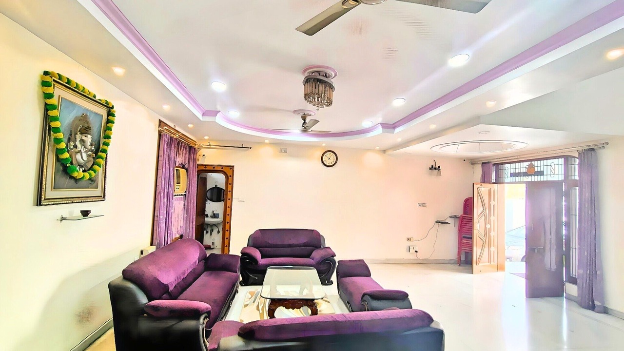 Photo of Livingroom in Varanasi