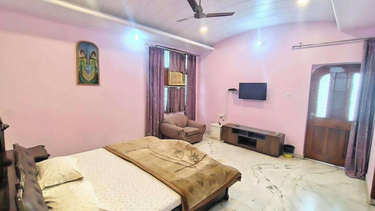 Photo of Bedroom in Varanasi