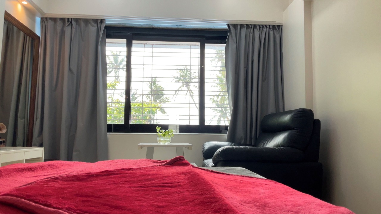 Photo of Bedroom in Juhu