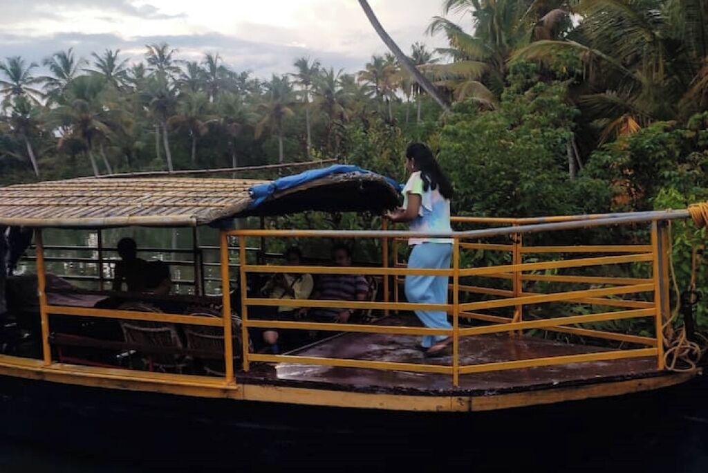 Photo of Others in Munroe Island
