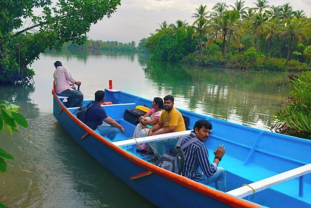 Photo of Others in Munroe Island