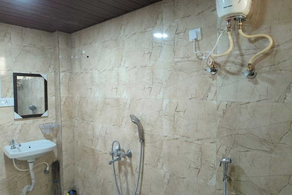 Photo of Bathroom in Srinagar Colony