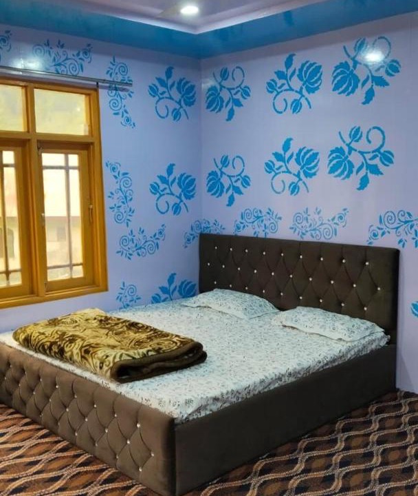 Photo of Bedroom in Gulmarg