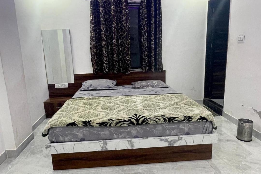 Photo of Bedroom in Khatu