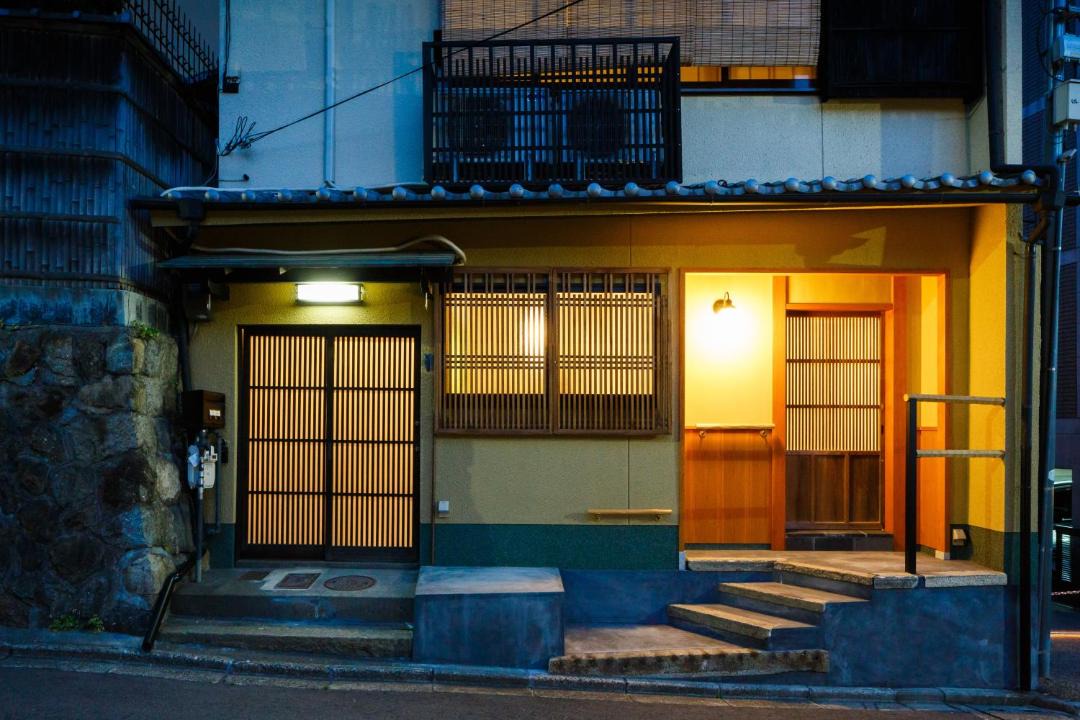 Photo of Buildings in Sannenzaka Ninenzaka