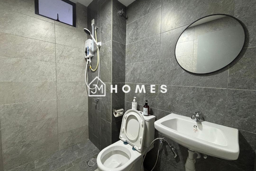 Photo of Bathroom in Kampung Bukit Dukong
