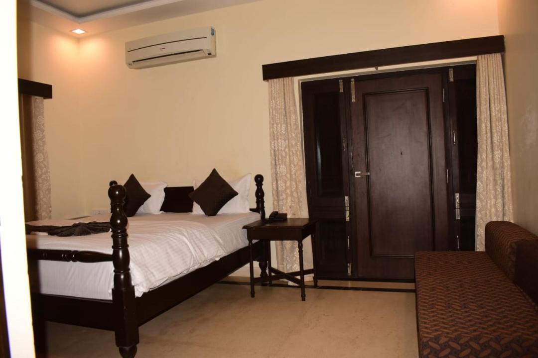 Photo of Bedroom in Mount Abu