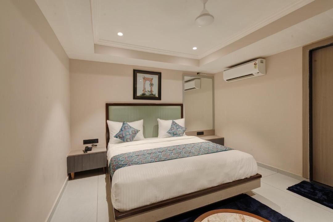 Photo of Bedroom in Ahmedabad City Centre