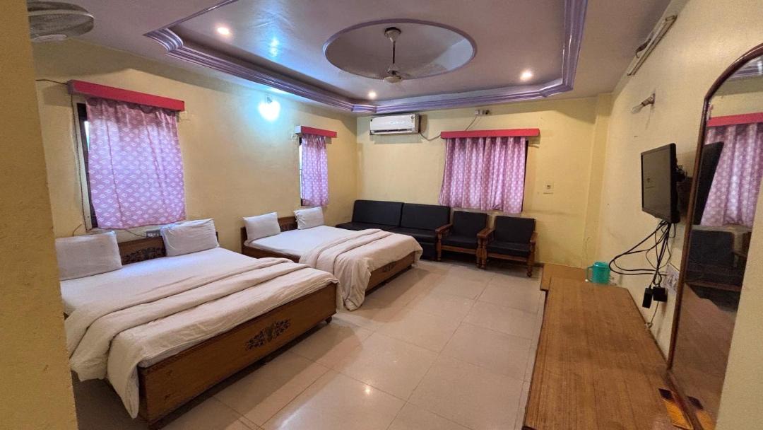 Photo of Bedroom in Ambaji