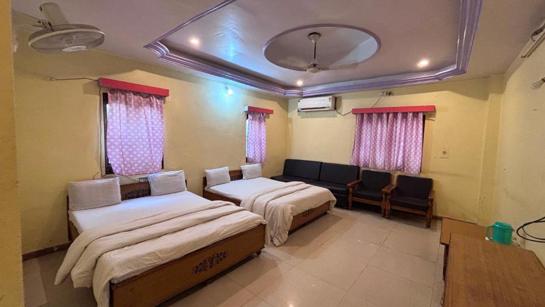 Photo of Bedroom in Ambaji