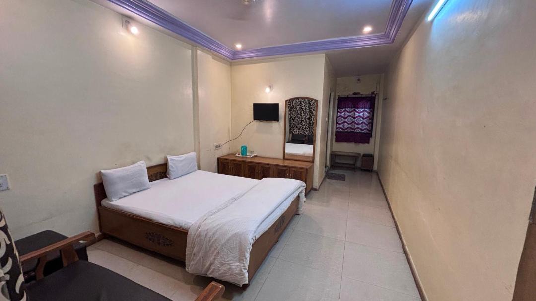 Photo of Bedroom in Ambaji
