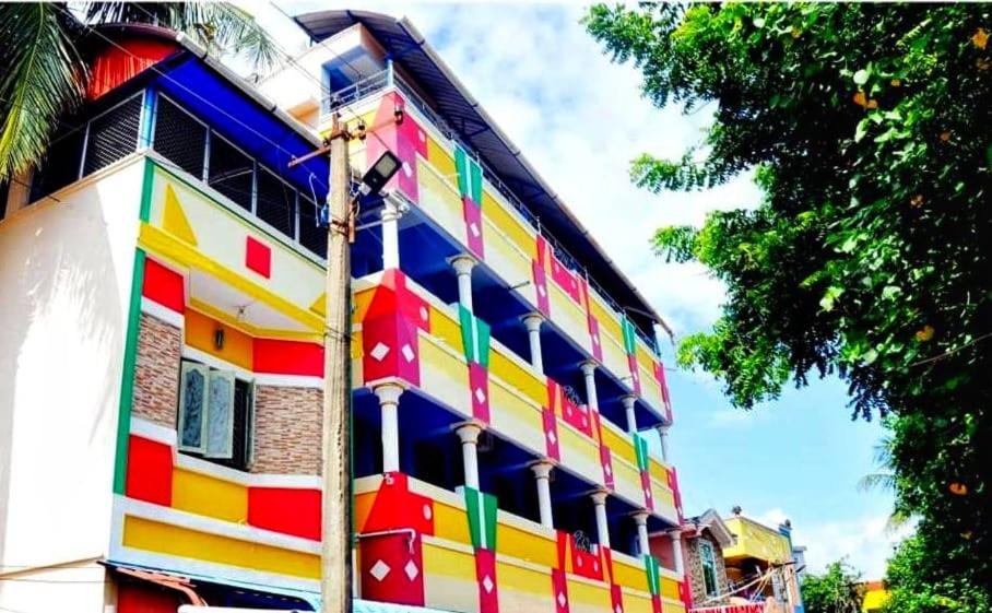Photo of Buildings in Thirunallar