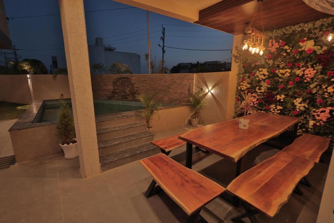 Photo of Patio Balcony in Ujjain