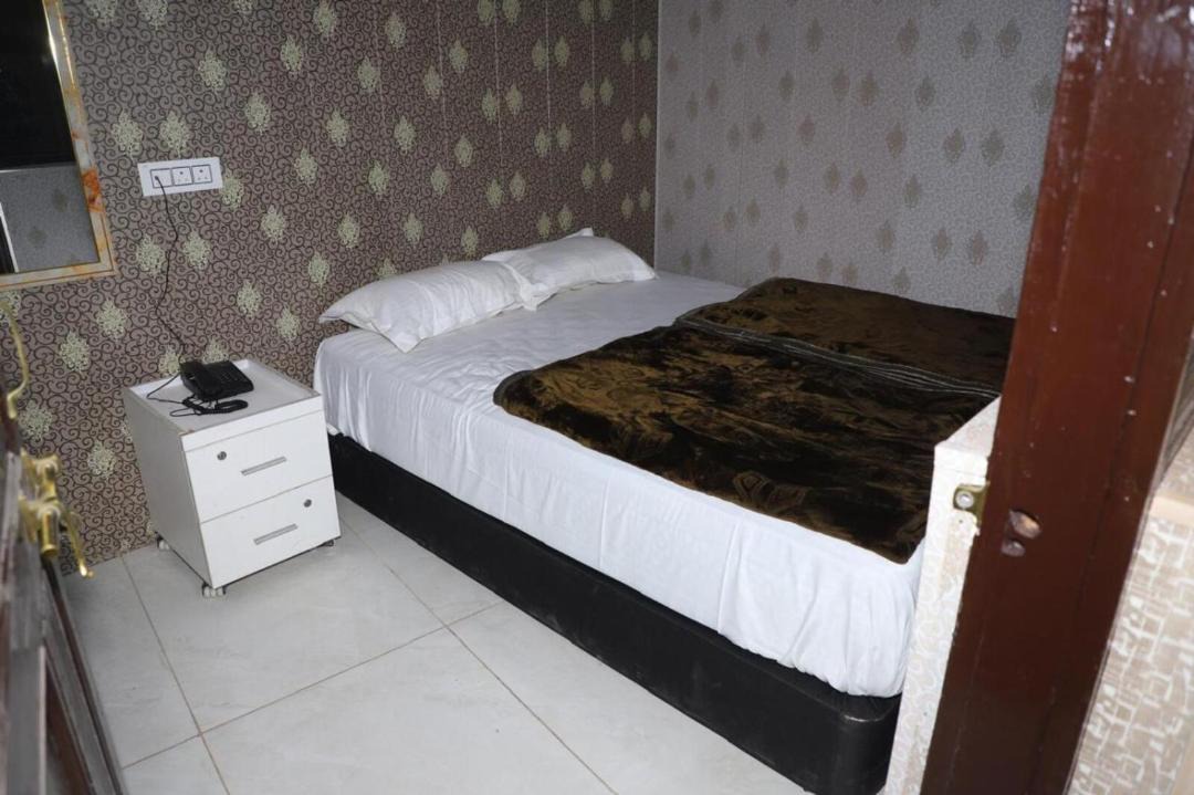 Photo of Bedroom in Nizamuddin East
