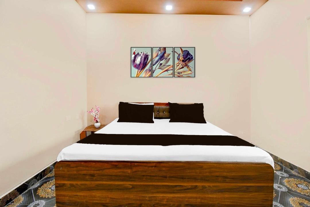 Photo of Bedroom in Phulpur