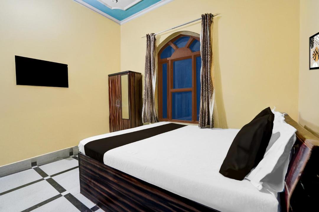 Photo of Bedroom in Behror