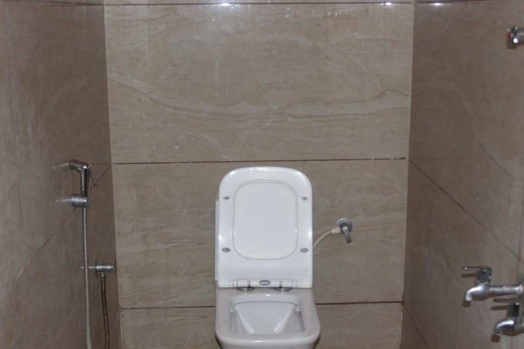 Photo of Bathroom in Enathur