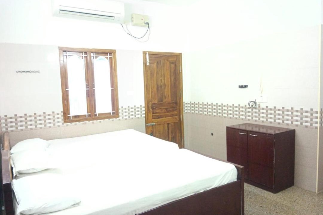 Photo of Bedroom in Courtallam