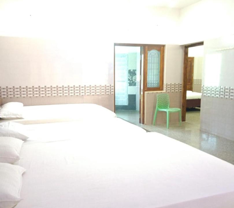 Photo of Bedroom in Courtallam