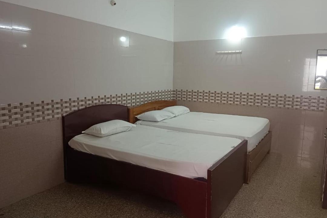 Photo of Bedroom in Courtallam